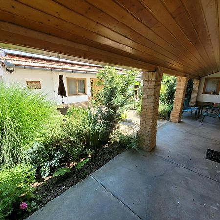 Mandula Apartman Szegedin Exterior foto