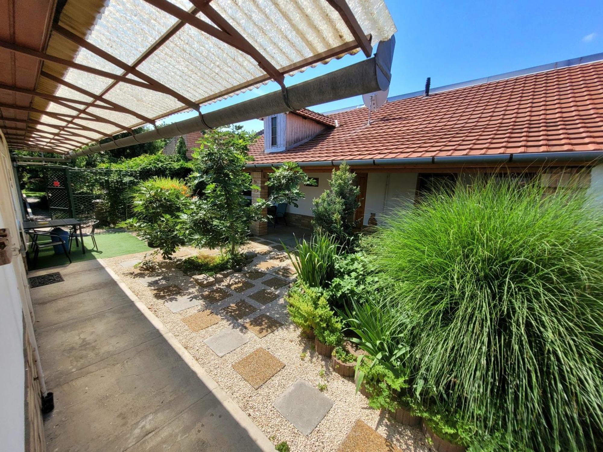 Mandula Apartman Szegedin Exterior foto
